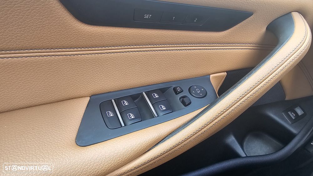 BMW 520 d Pack Desportivo M Auto - 28