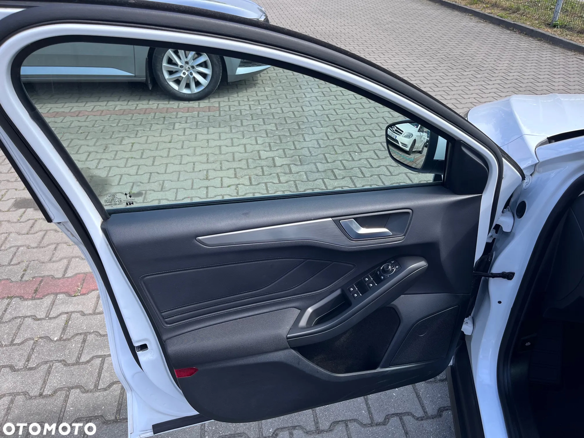 Ford Focus 1.5 EcoBlue Start-Stopp-System TITANIUM EDITION - 8