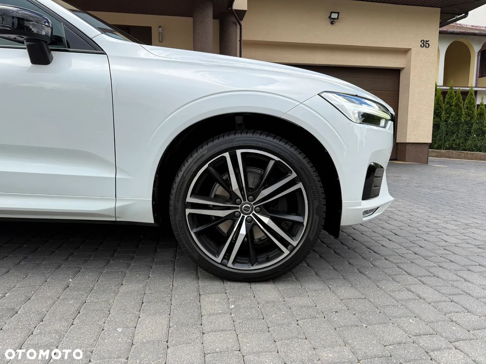 Volvo XC 60 B4 D AWD R-Design - 27