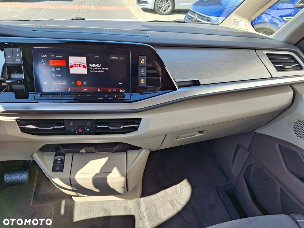 Volkswagen Multivan - 27