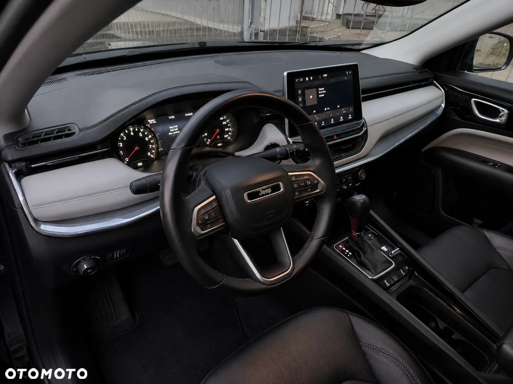 Jeep Compass - 9