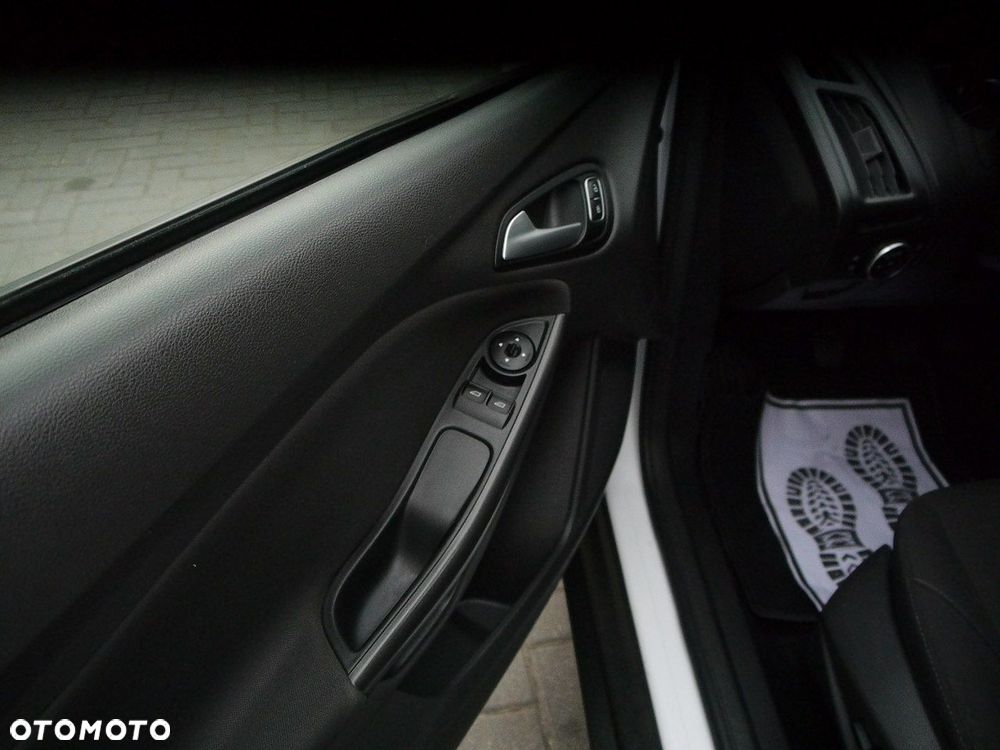 Ford Focus 1.5 EcoBlue Start-Stopp-System ACTIVE DESIGN - 34