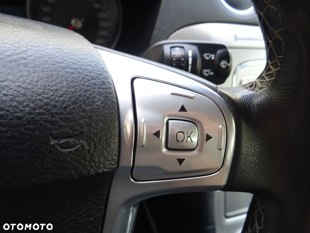 Ford Galaxy 2.0 TDCi DPF Trend - 14