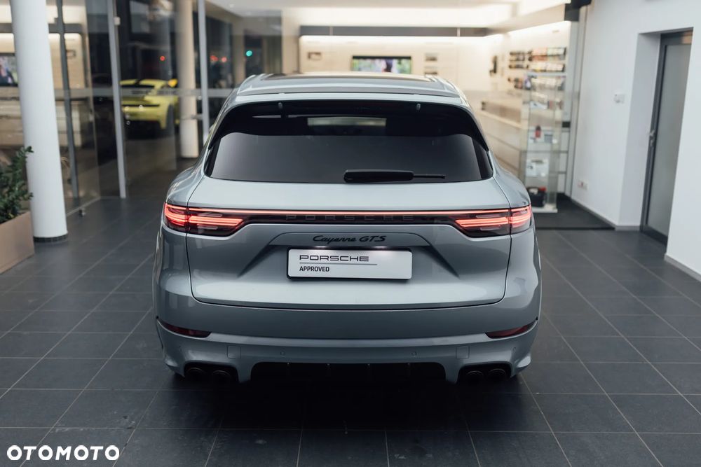 Porsche Cayenne - 17