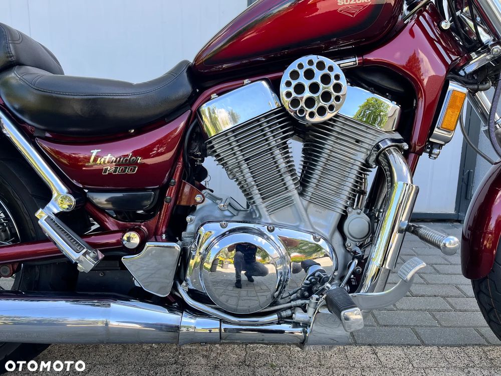 Suzuki Intruder - 22