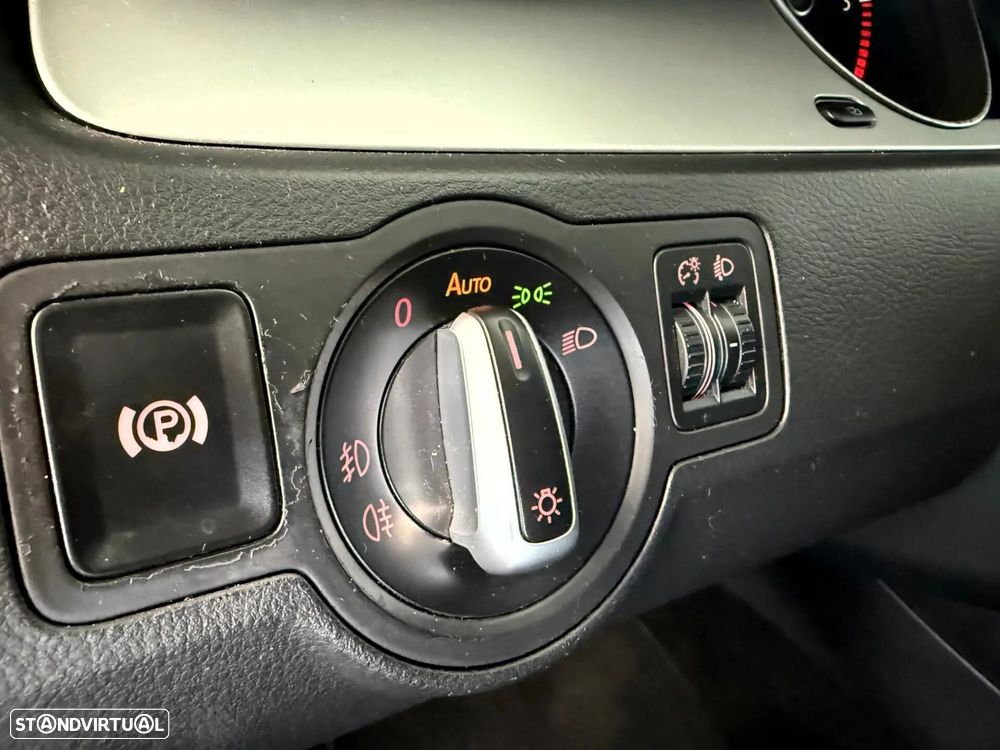 VW Passat CC 2.0 TDi BlueMotion - 22