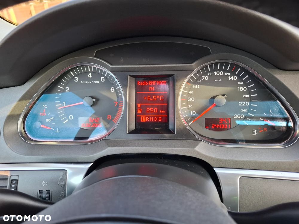 Audi A6 Avant - 17
