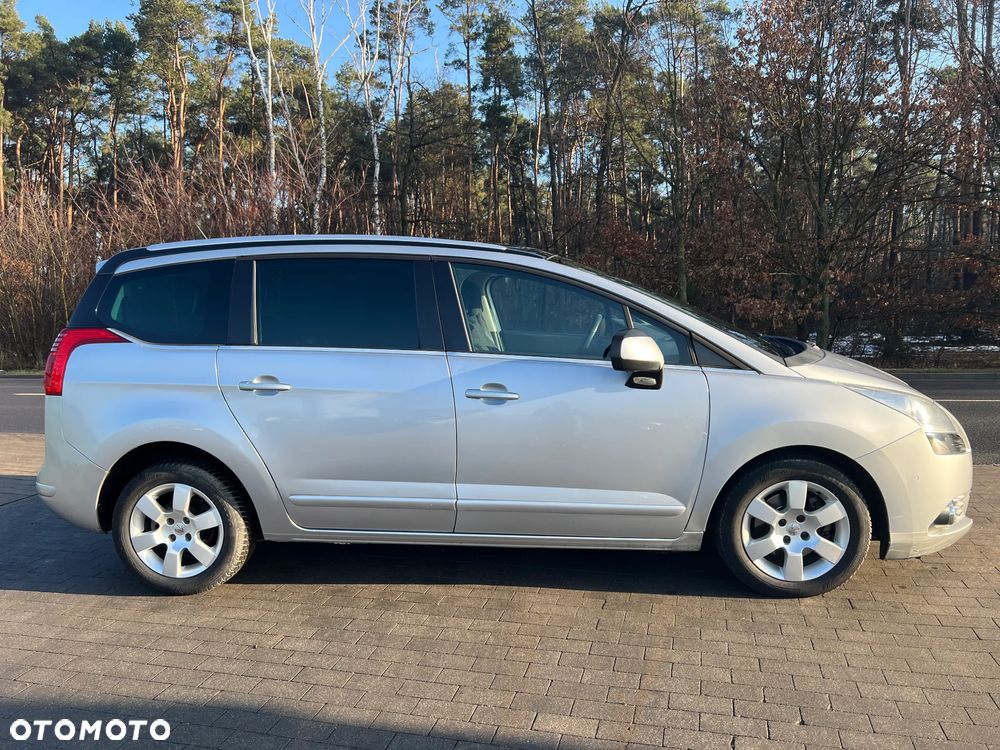 Peugeot 5008 - 4
