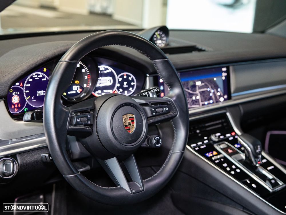 Porsche Panamera Sport Turismo 4 E-Hybrid Platinum Edition PDLS - 26