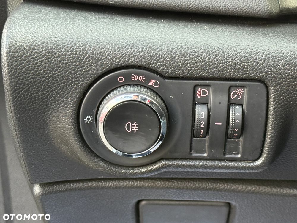 Opel Astra - 8