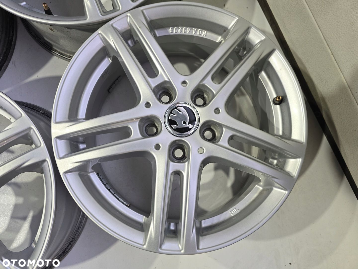 SKODA OCTAVIA II III IV SUPERB II 16 5x112 - 5