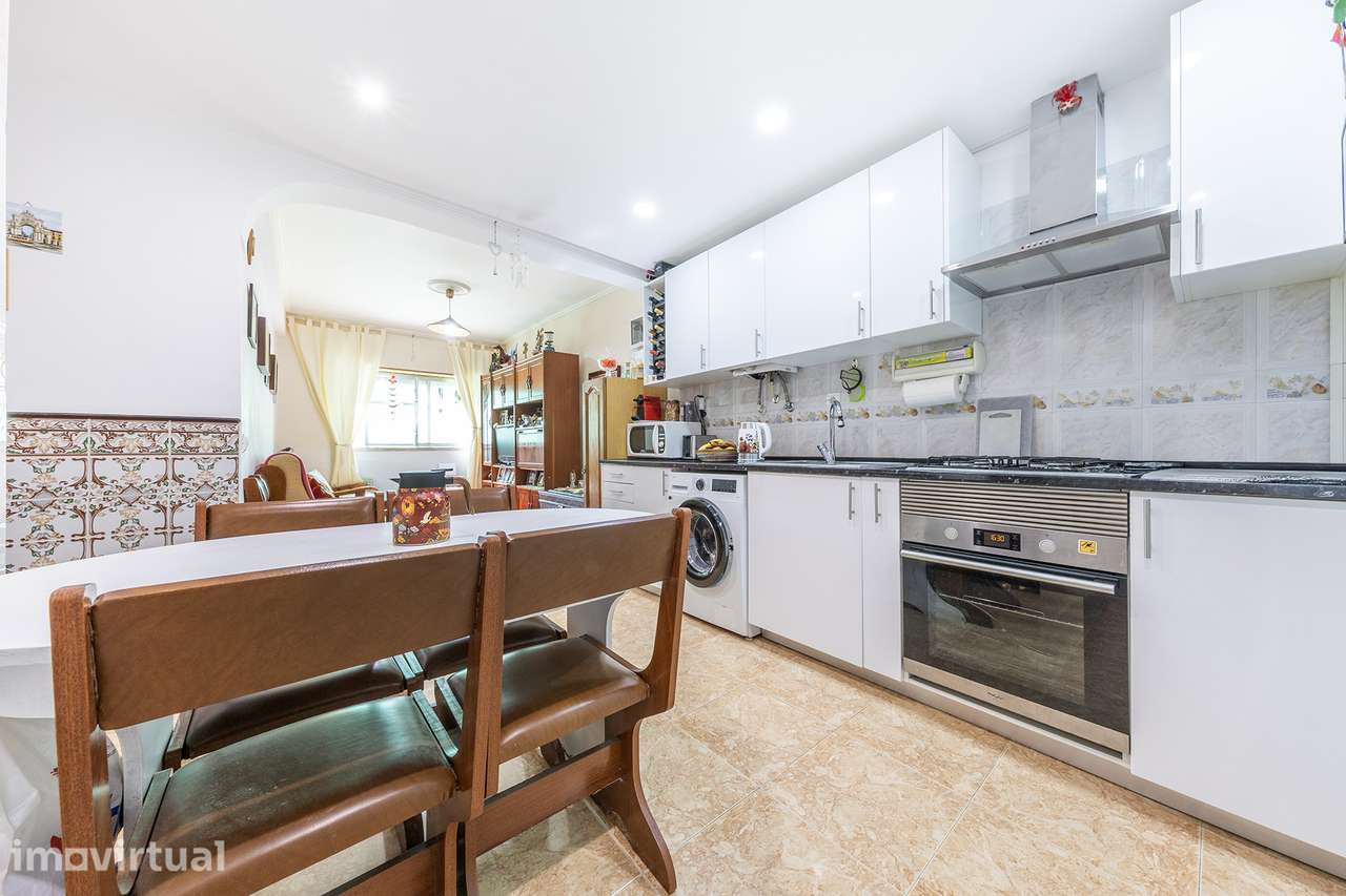 Apartamento T2 com Espaço Exterior, em Massamá! - Grande imagem: 4/24