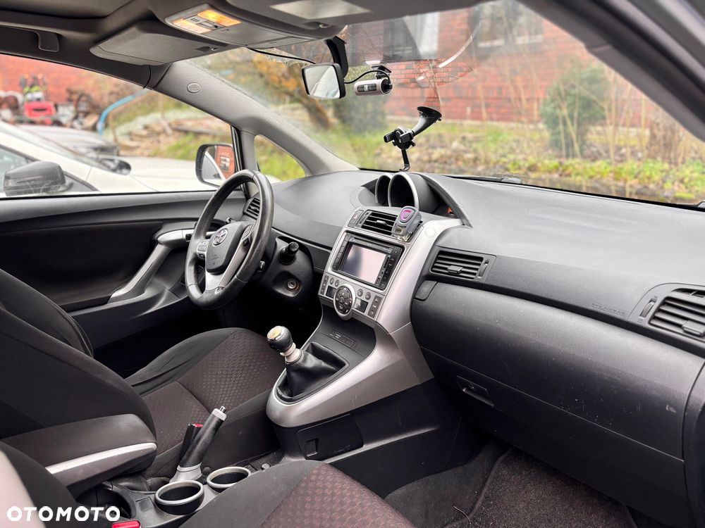 Toyota Verso 2.0 D-4D - 7