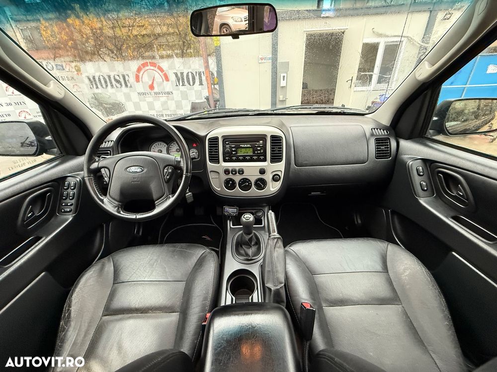 Ford Maverick Highclass - 11