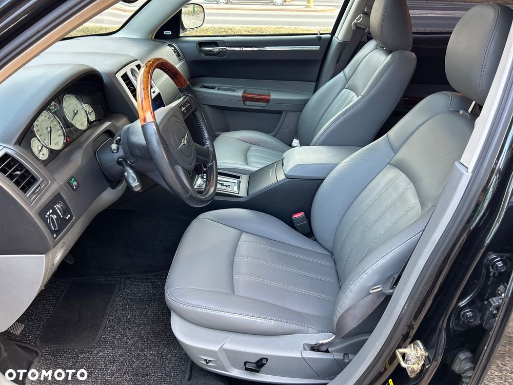 Chrysler 300C 5.7 Automatik - 8