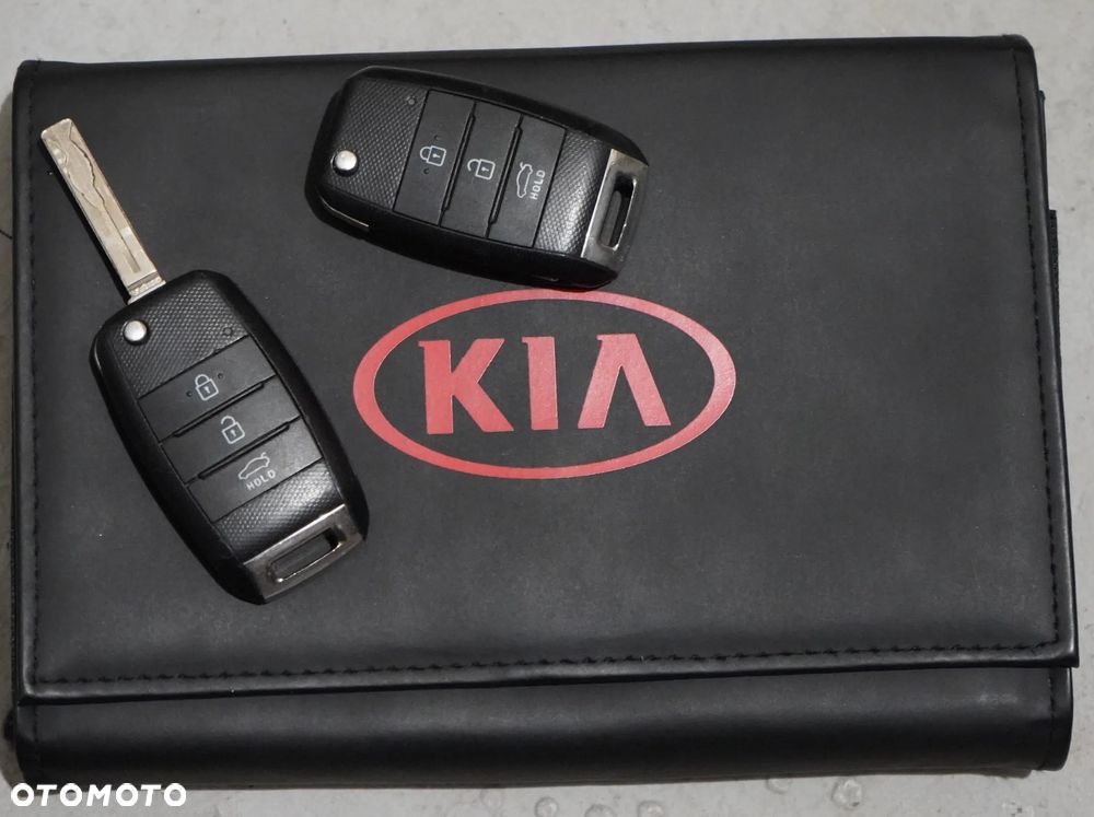 Kia Rio 1.2 Attract - 14