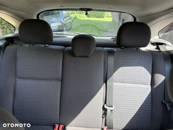 Ford Focus 1.6 FX Silver - 13