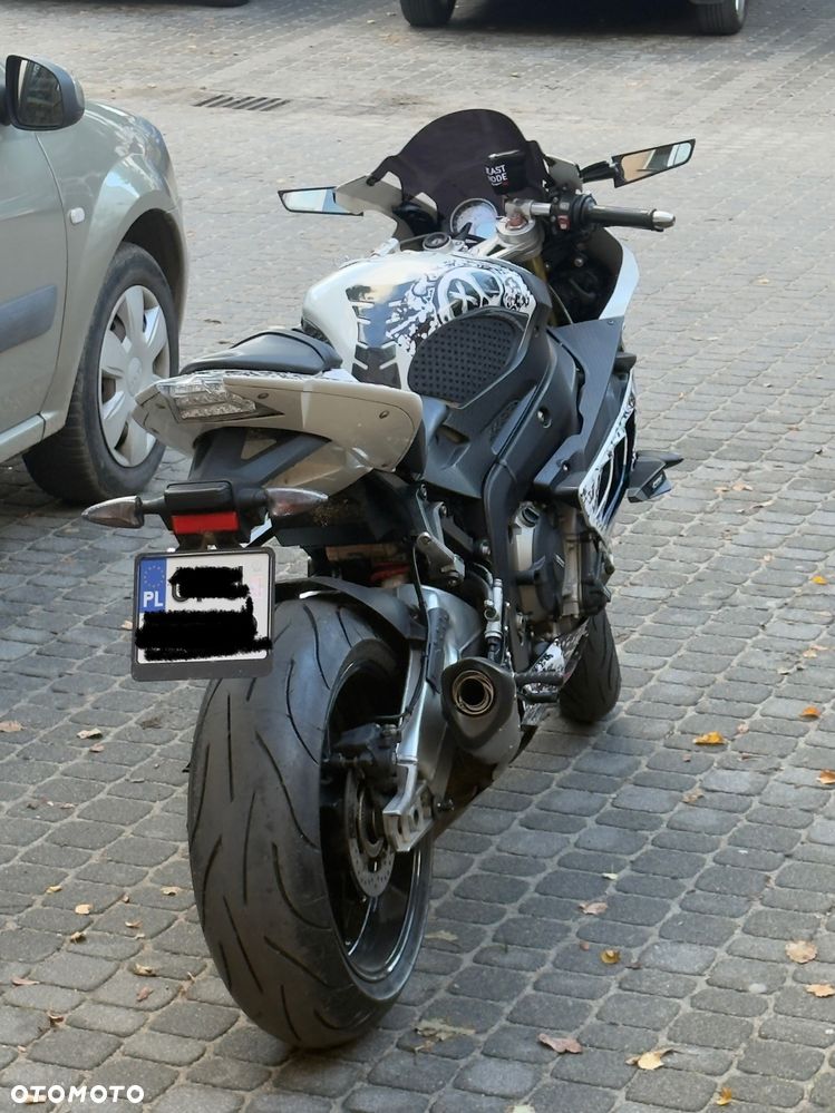 BMW S - 2