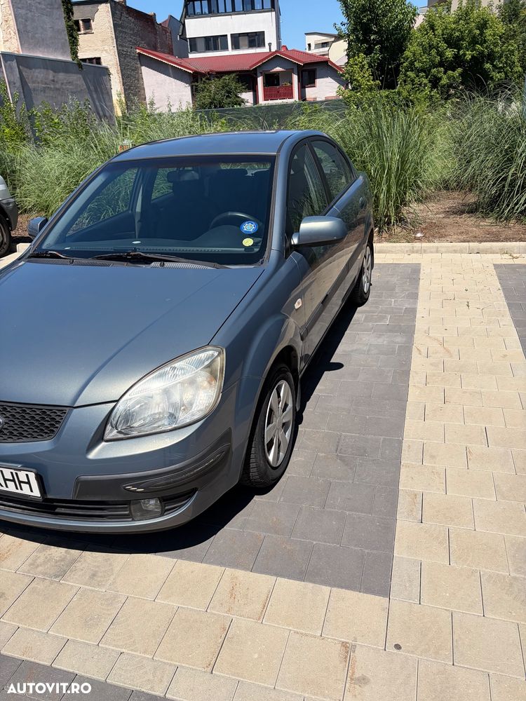 Kia Rio 1.5 DSL LX Base - 2