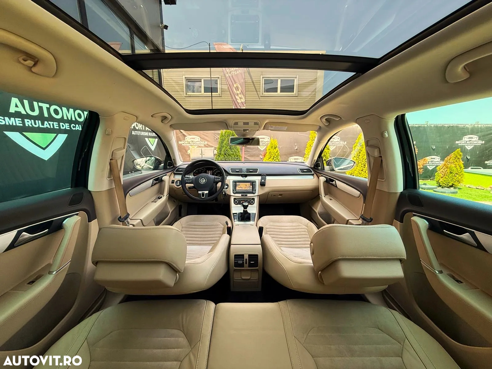 Volkswagen Passat Variant 2.0 TDI BlueMotion Technology Exclusive - 27