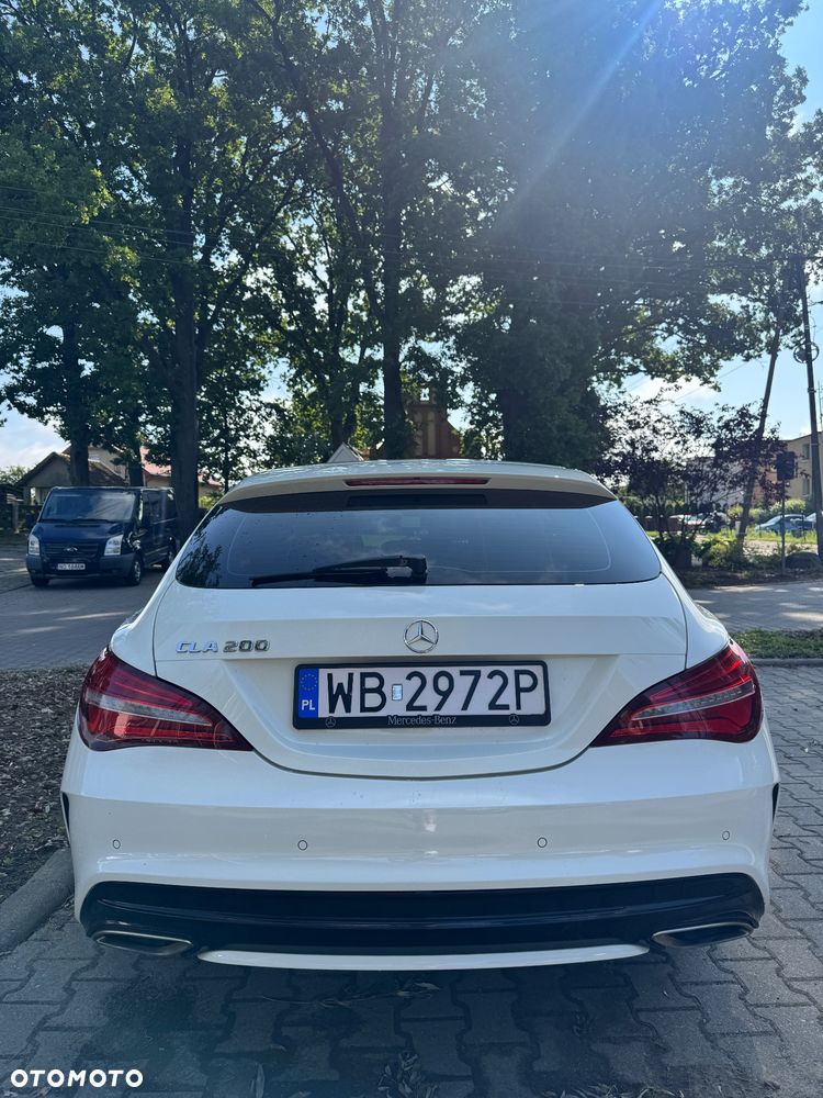 Mercedes-Benz CLA 200 7G-DCT AMG Line - 14