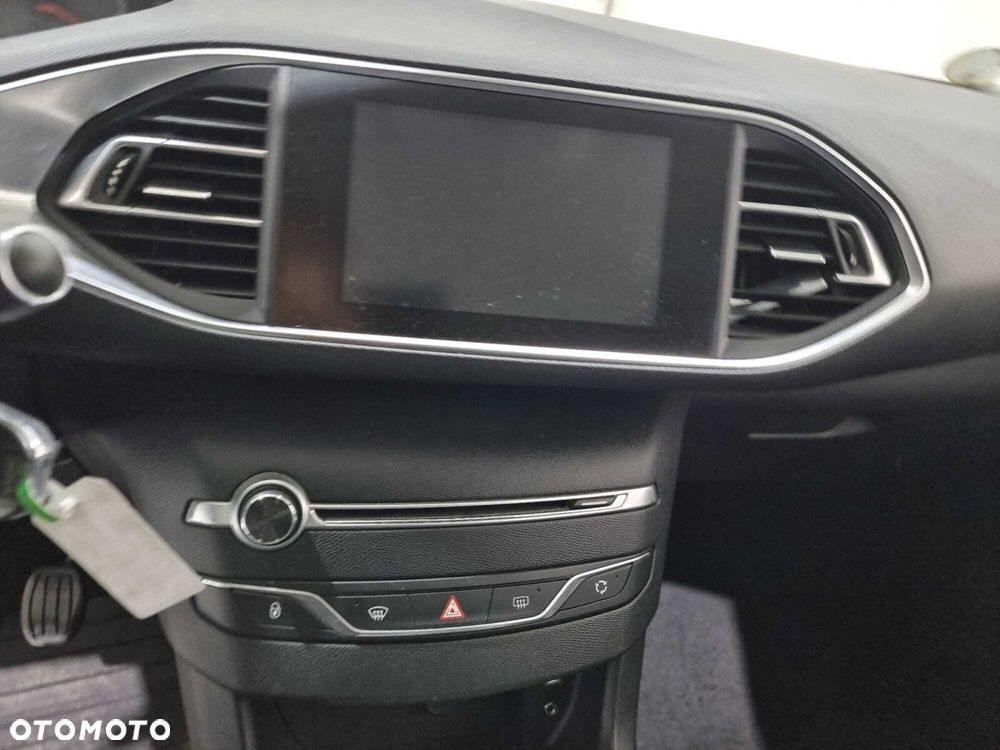 Peugeot 308 - 19