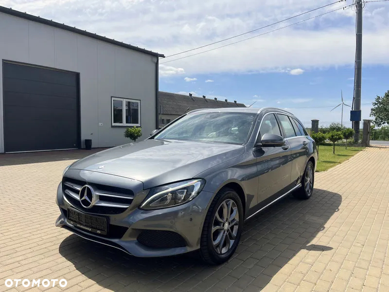 Mercedes-Benz Klasa C 200 T 4Matic 7G-TRONIC Avantgarde - 3