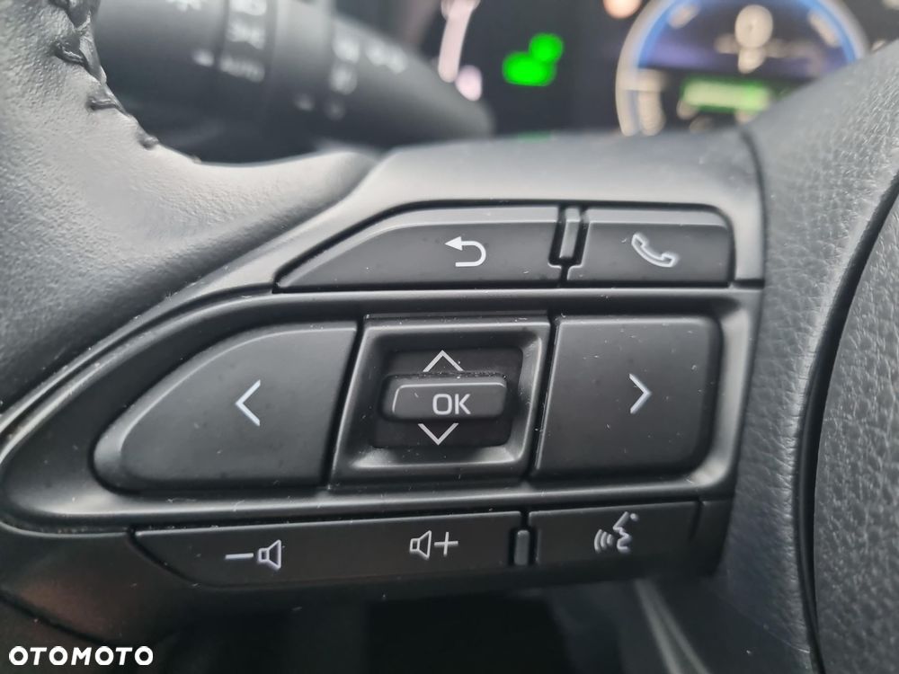 Toyota Yaris Hybrid 1.5 Style - 26