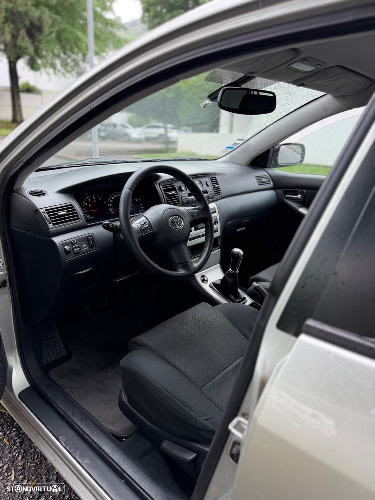 Toyota Corolla 1.4 D-4D Sol - 6