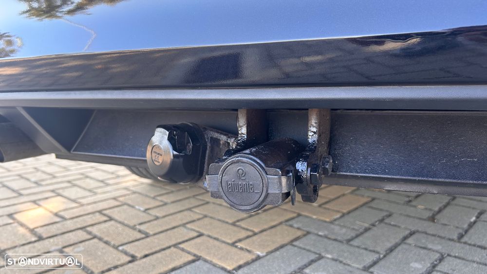 VW Golf Variant 1.6 TDi GPS Edition - 17