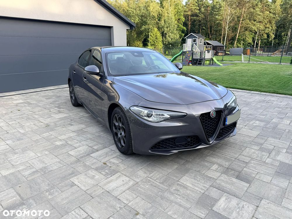 Alfa Romeo Giulia ver-2-0-turbo-16v-at8-sprint - 3