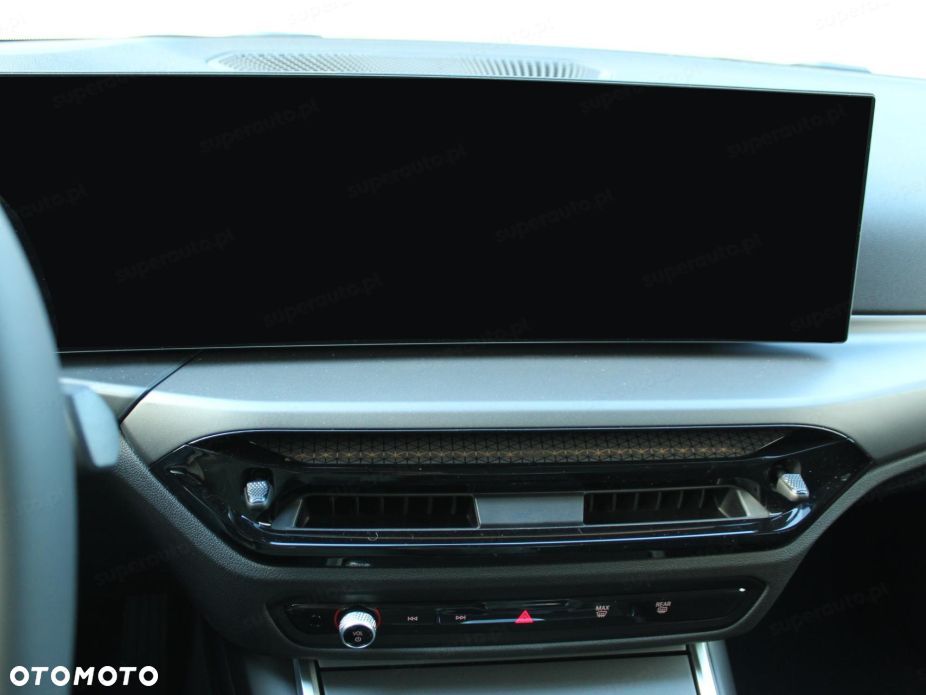 BMW Seria 3 320i xDrive - 12