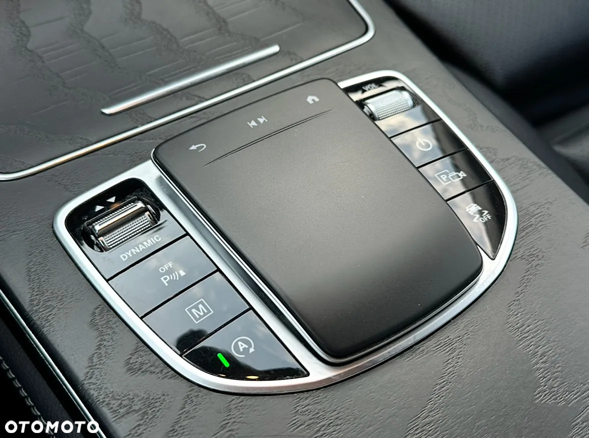 Mercedes-Benz GLC 300 d 4-Matic - 16