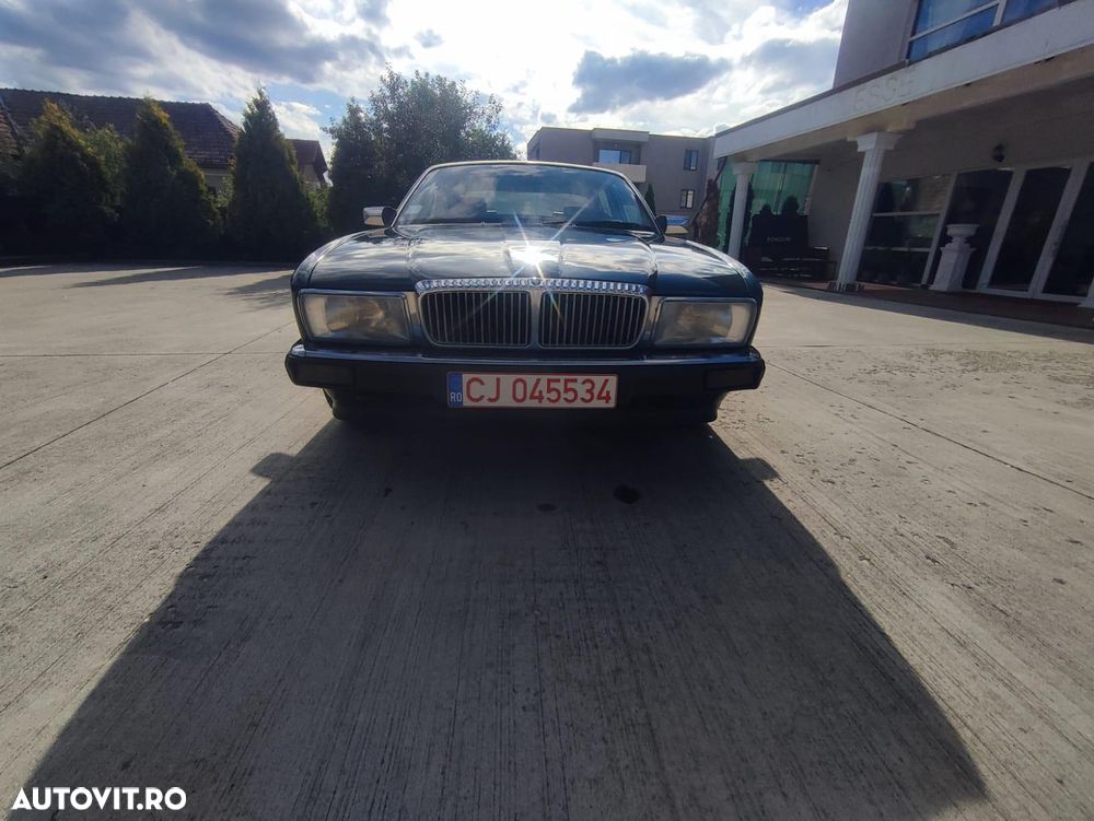 Jaguar XJ - 9