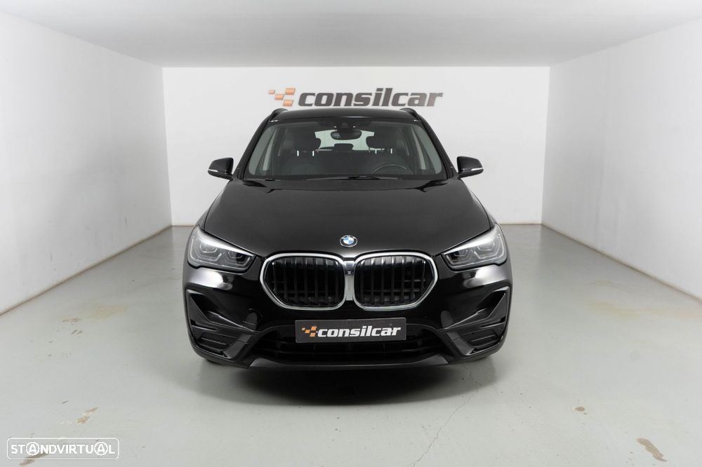 BMW X1 25 e xDrive Corporate Edition - 3