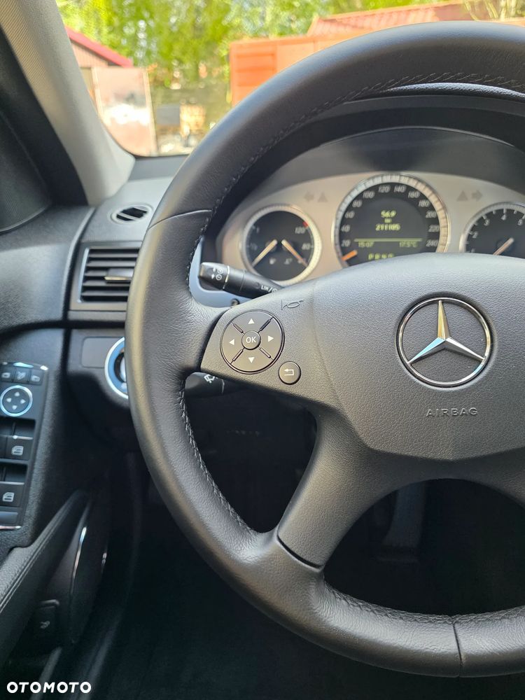 Mercedes-Benz Klasa C 350 7G-TRONIC Avantgarde - 30