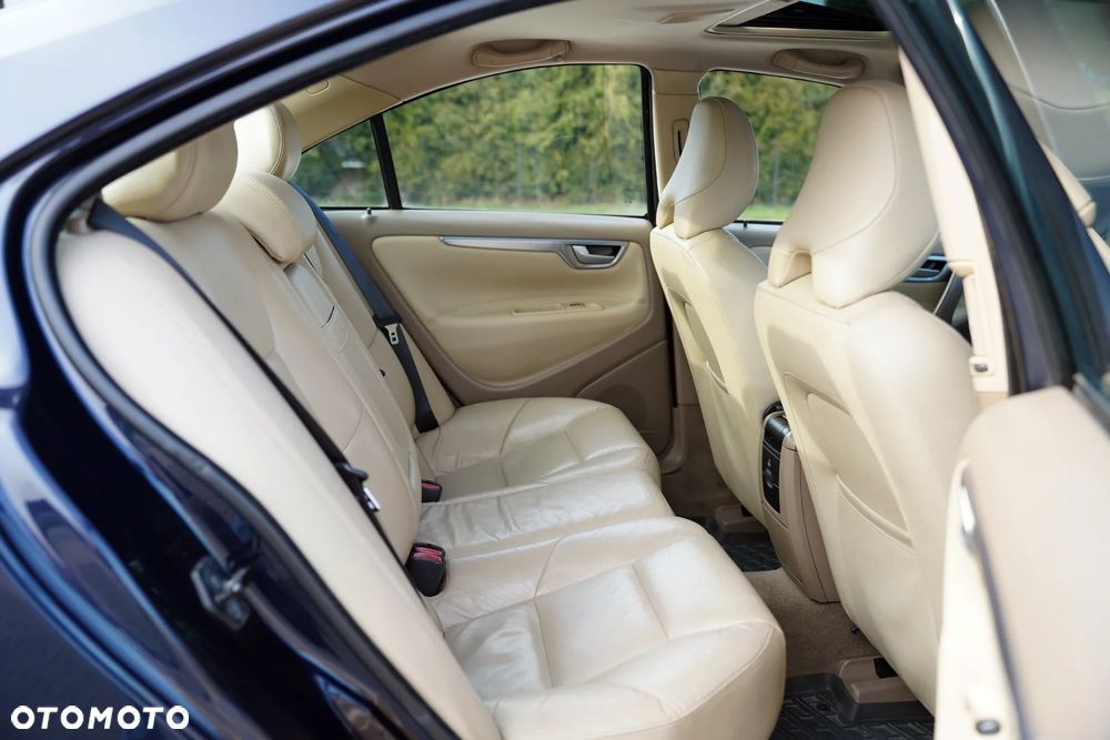 Volvo S60 2.4 Summum - 21