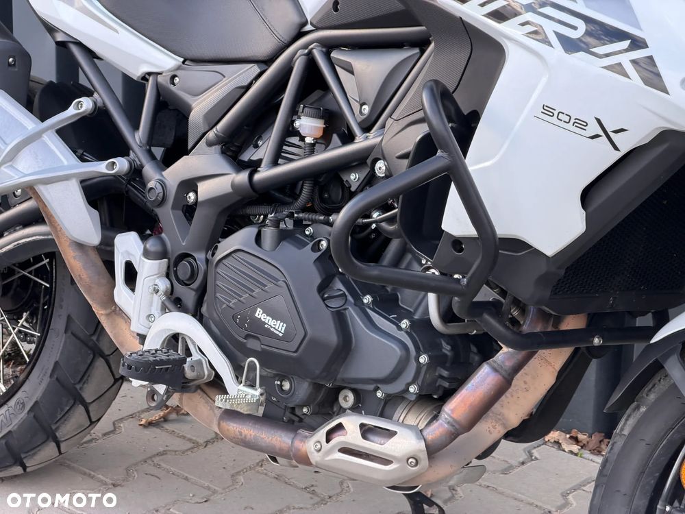 Benelli TRK 502X - 24