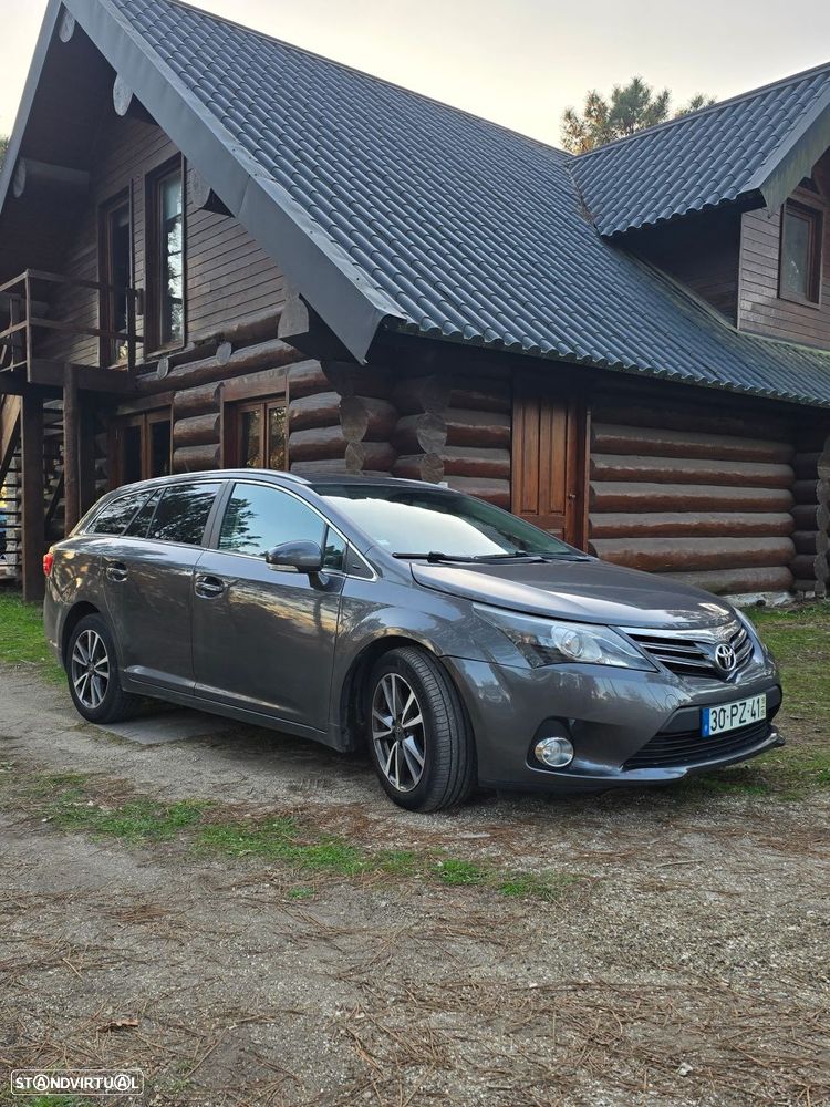 Toyota Avensis SW 2.0 D-4D Exclusive +Navi - 2