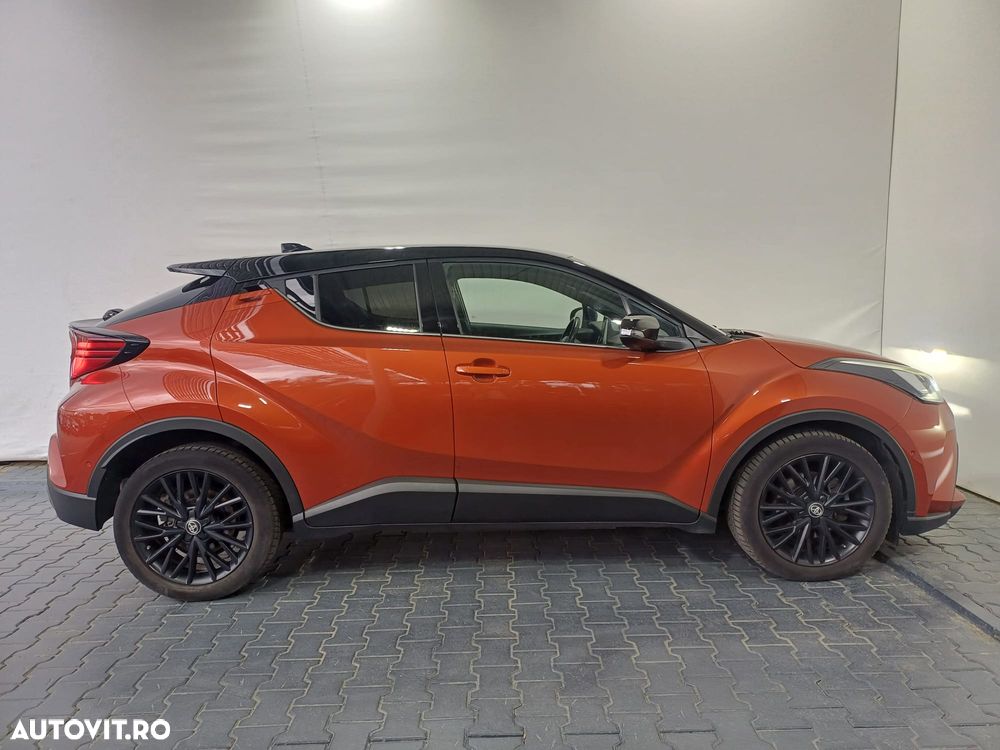 Toyota C-HR 2.0 HSD 184 CP 4x2 CVT Classy Bi-Tone - 30