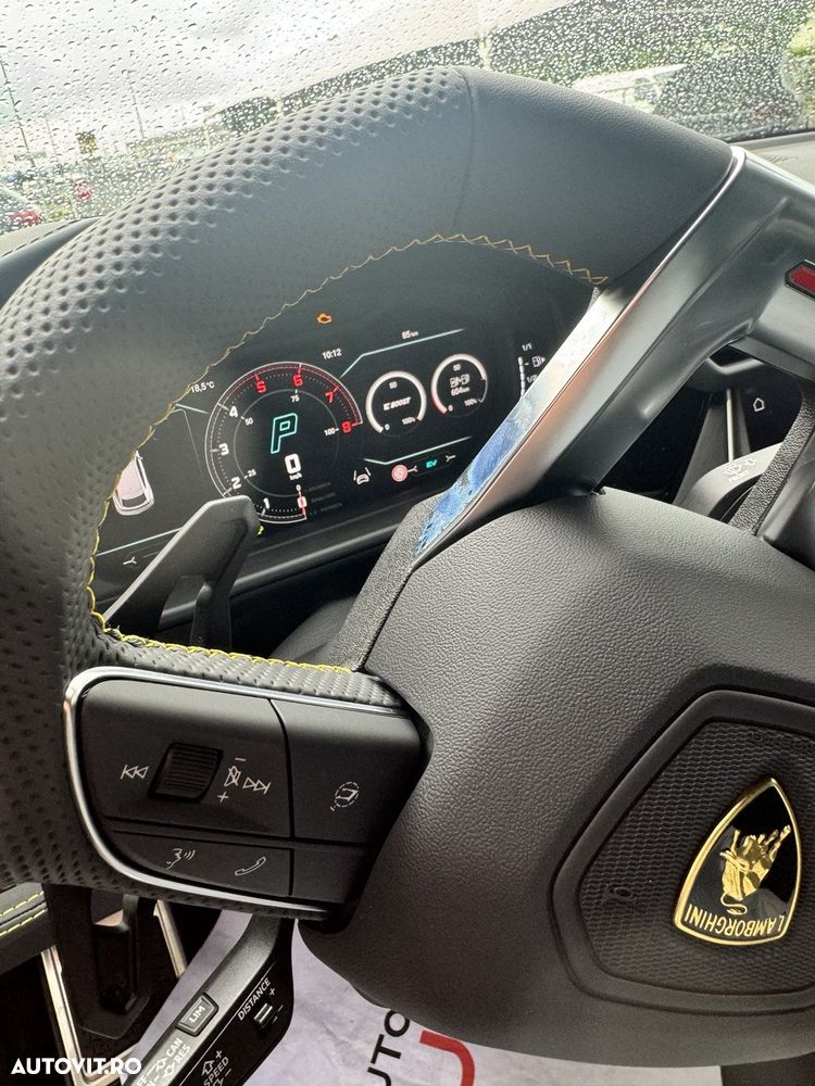 Lamborghini URUS - 7