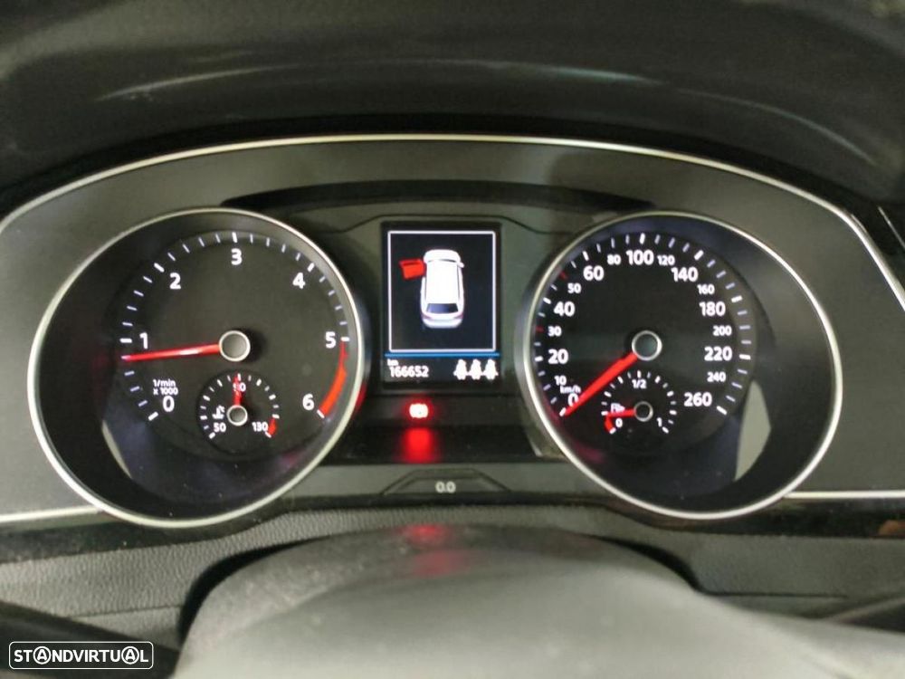 VW Passat Variant 2.0 TDI Business DSG - 3