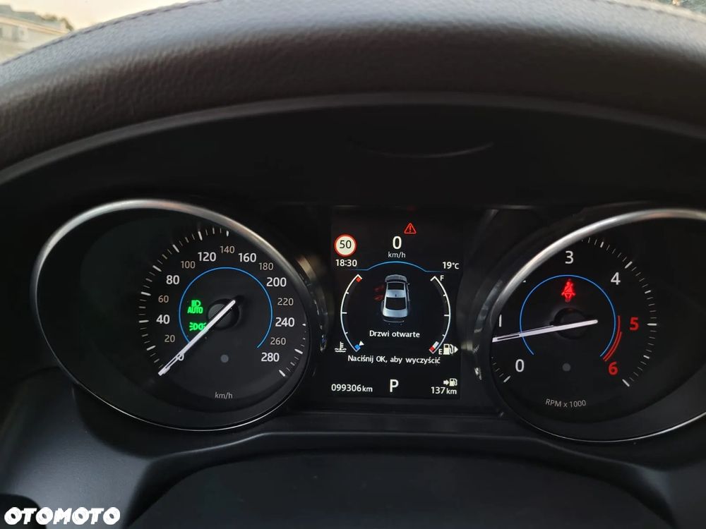Jaguar XF 20d Prestige - 15