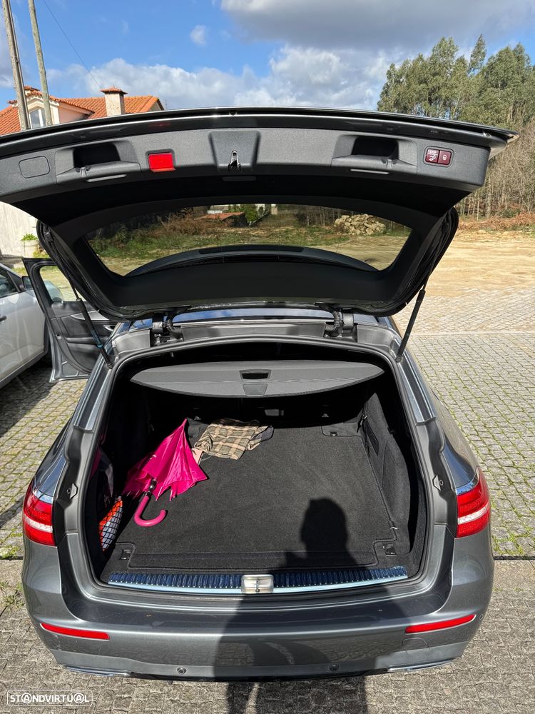 Mercedes-Benz E 220 d AMG - 30