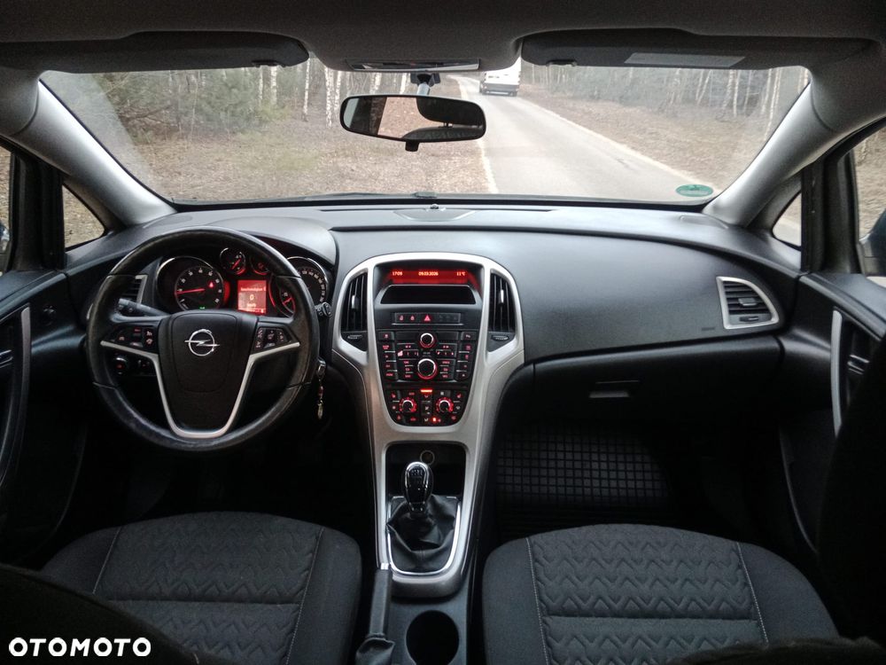 Opel Astra - 14