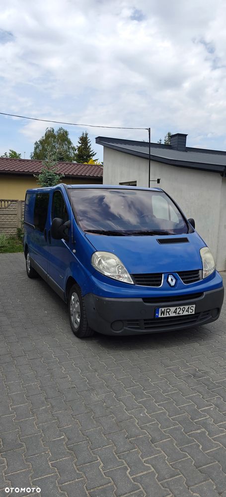Renault TRAFIC - 2