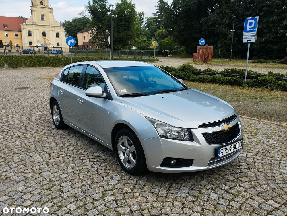 Chevrolet Cruze 1.8 LT+ - 10