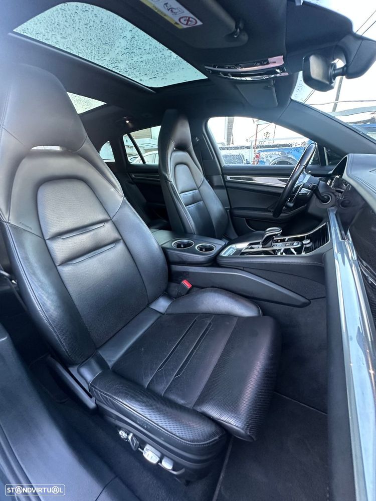 Porsche Panamera Sport Turismo - 21