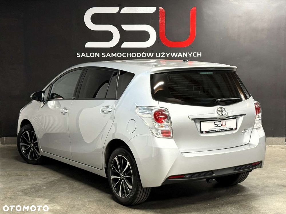 Toyota Verso - 4