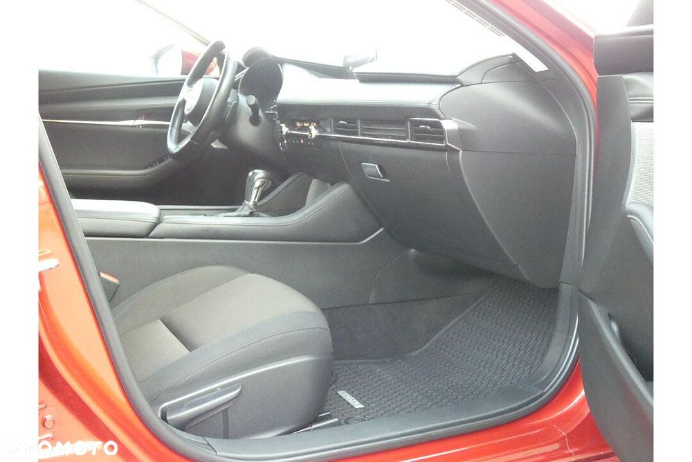 Mazda 3 2.0 mHEV Hikari - 9